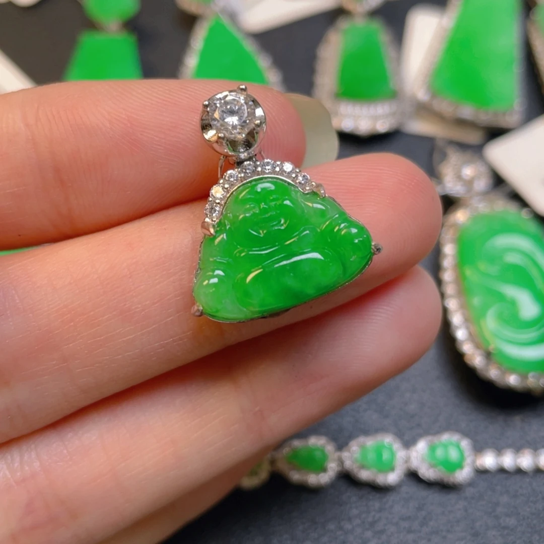 颈饰银S925镶嵌翡翠