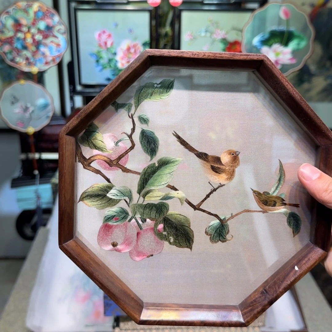 刺绣刺绣工艺精湛