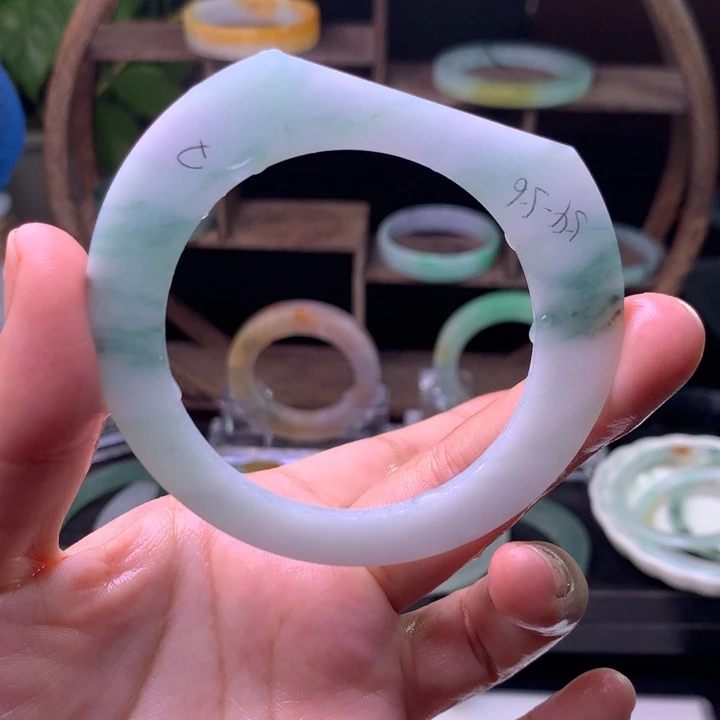 未镶嵌翡翠定制翡翠