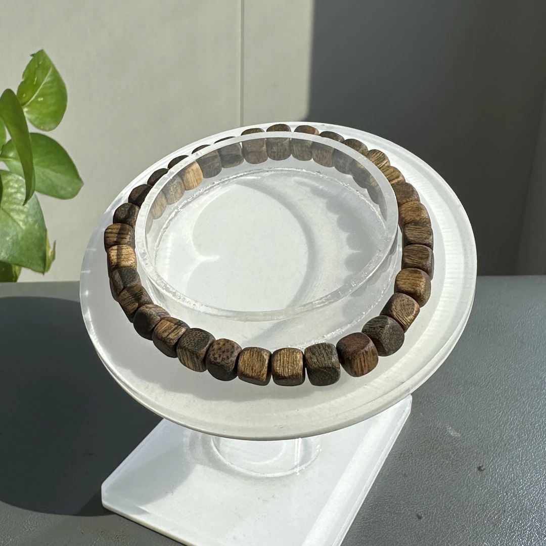 ZYCX-5451 海南棋楠小方珠单圈3.9g 约：5*5mm*32颗