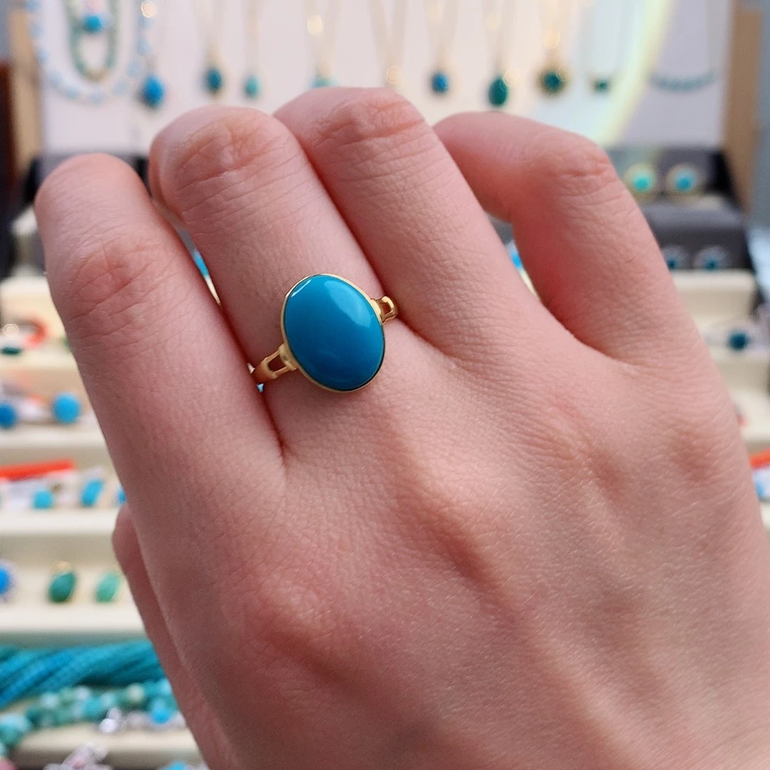 绿松石18K金镶嵌戒指