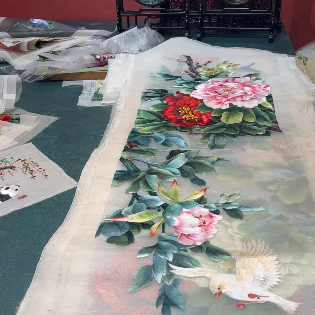 哪***青织绣纯手工制作方法是什么