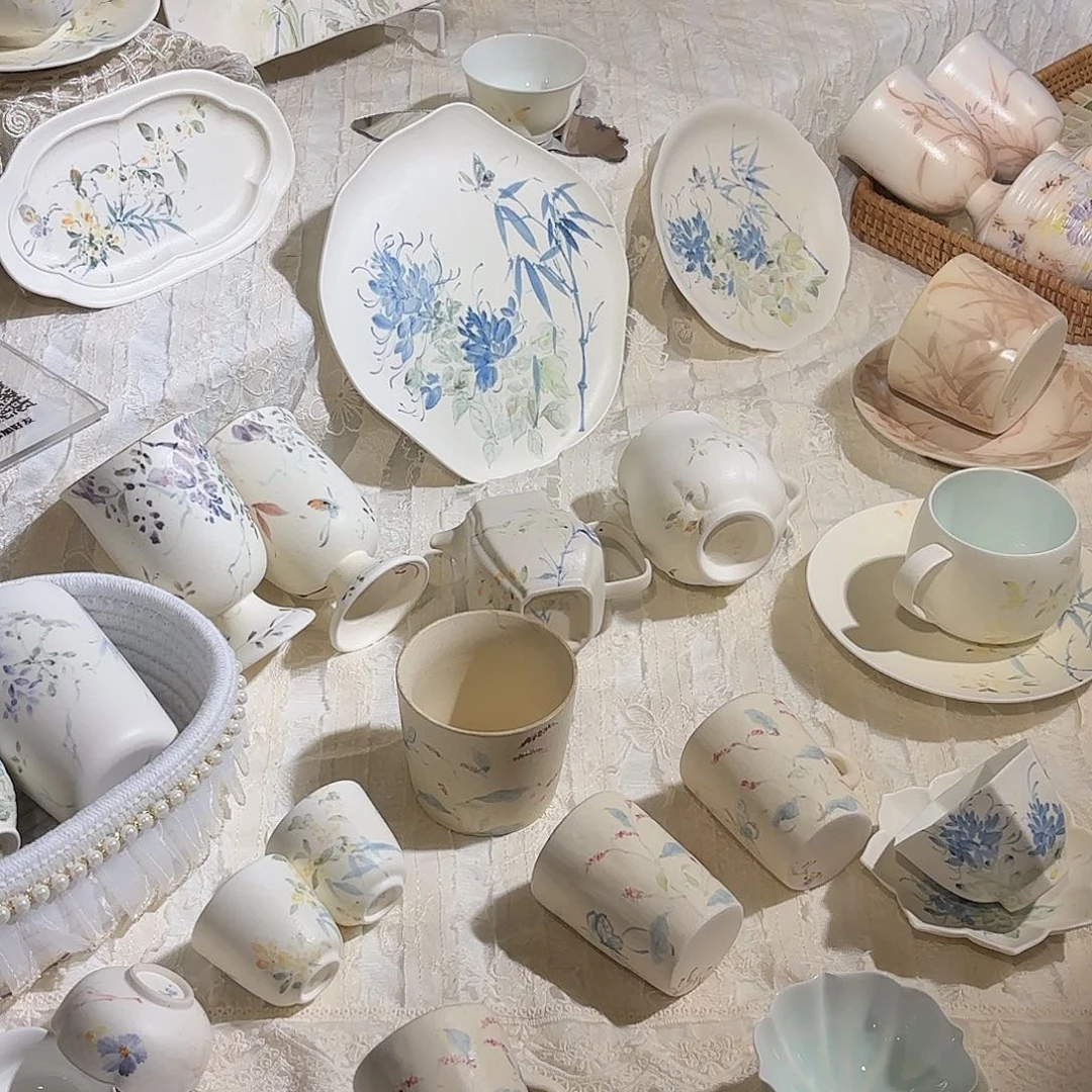 陶瓷陶瓷陶瓷摊位183