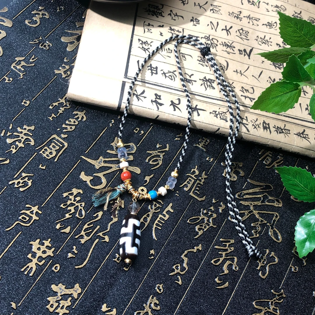 扶摇臻选|雪域白无界竖款天珠吊坠2734