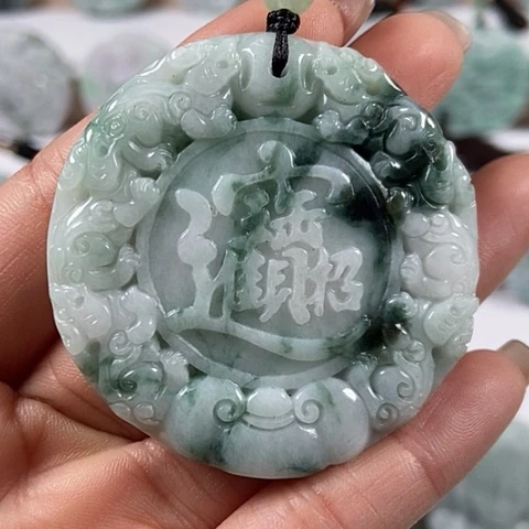 翡翠颈饰未镶嵌貔貅招财进宝