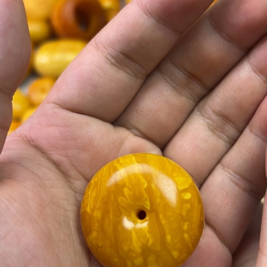 蜜蜡吊坠(不含链)未镶嵌