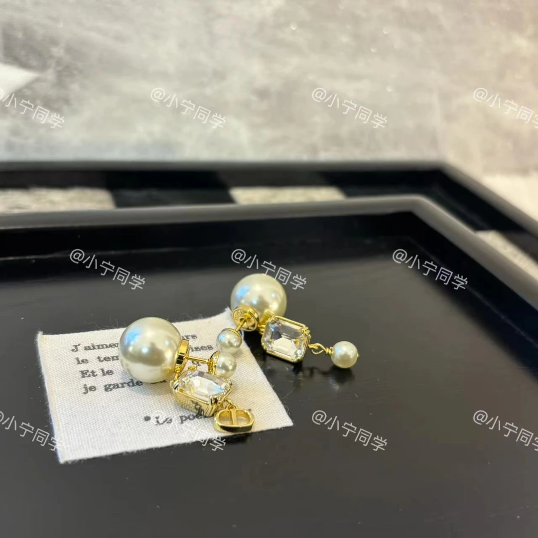 铜合金仿珍珠耳饰 正方形Zzz耳环EH2442