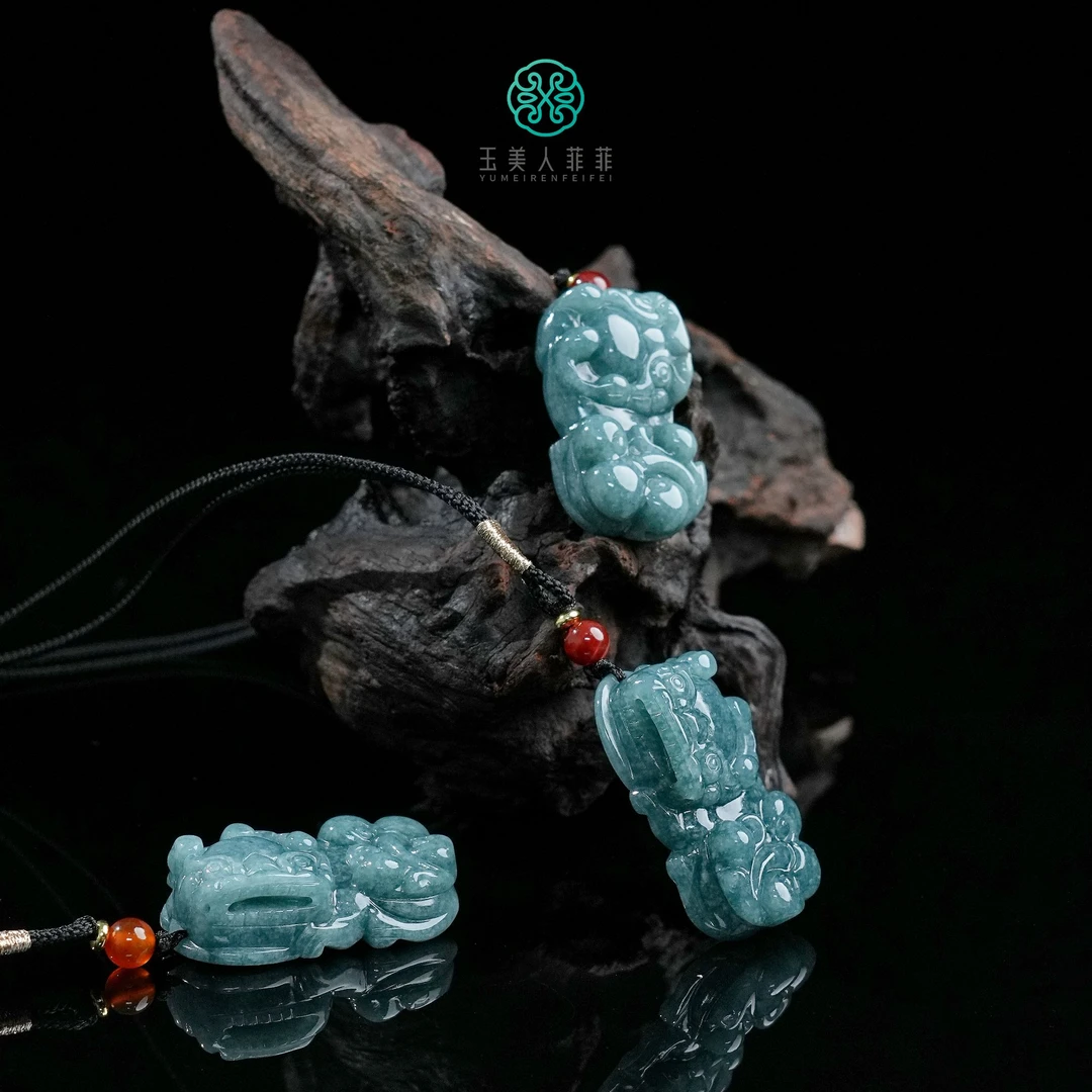 石惑珠宝~翡翠貔貅吊坠约39*22mm-多样性发一