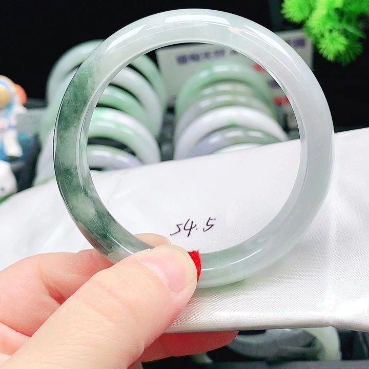 翡翠未镶嵌手镯509