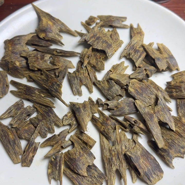 锦***店线香陆河1克，以实物为准