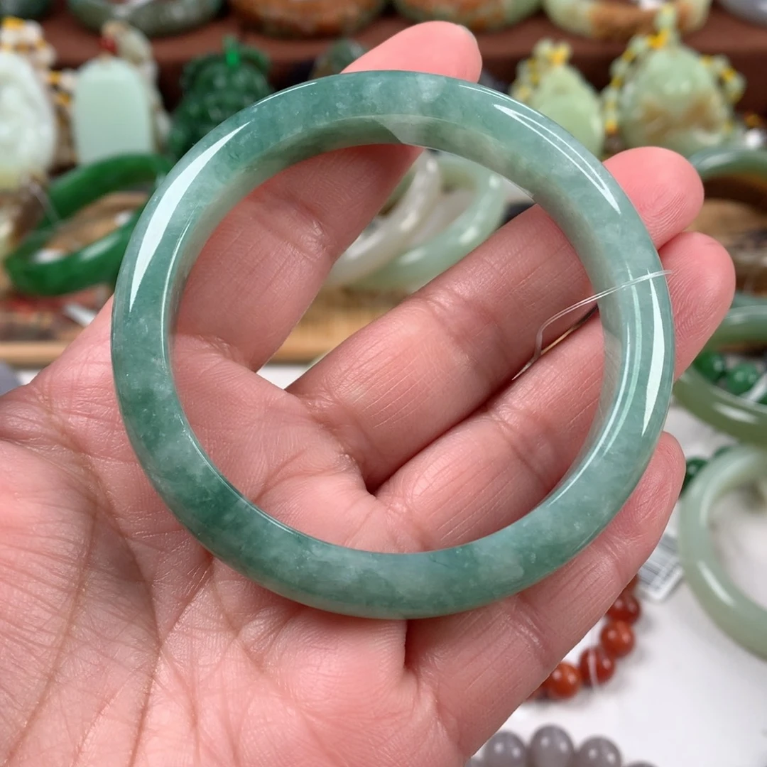 翡翠手镯未镶嵌58.5口径