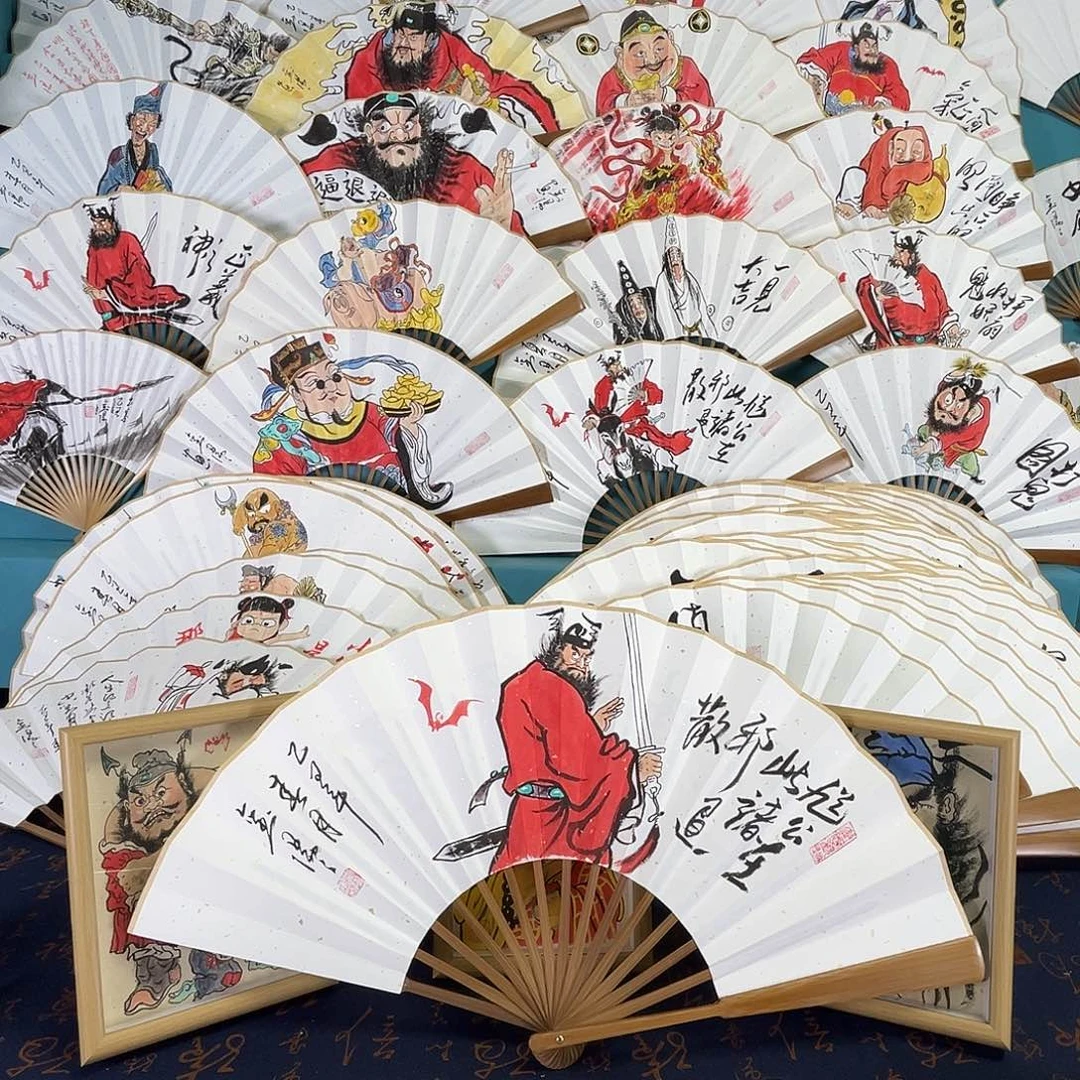 用***8国画手绘折扇一把