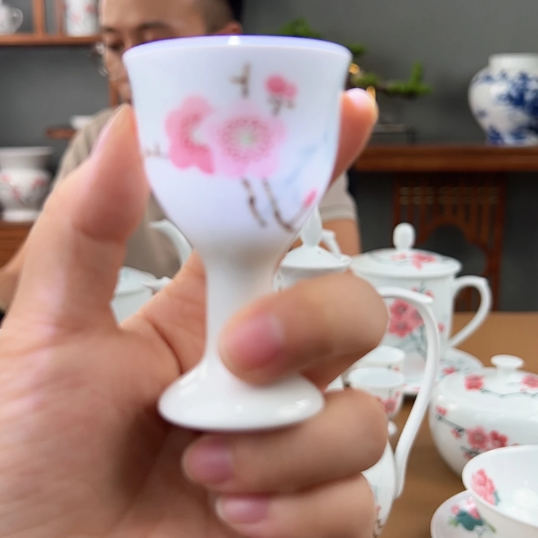 高白瓷翠竹红梅酒杯瑕
