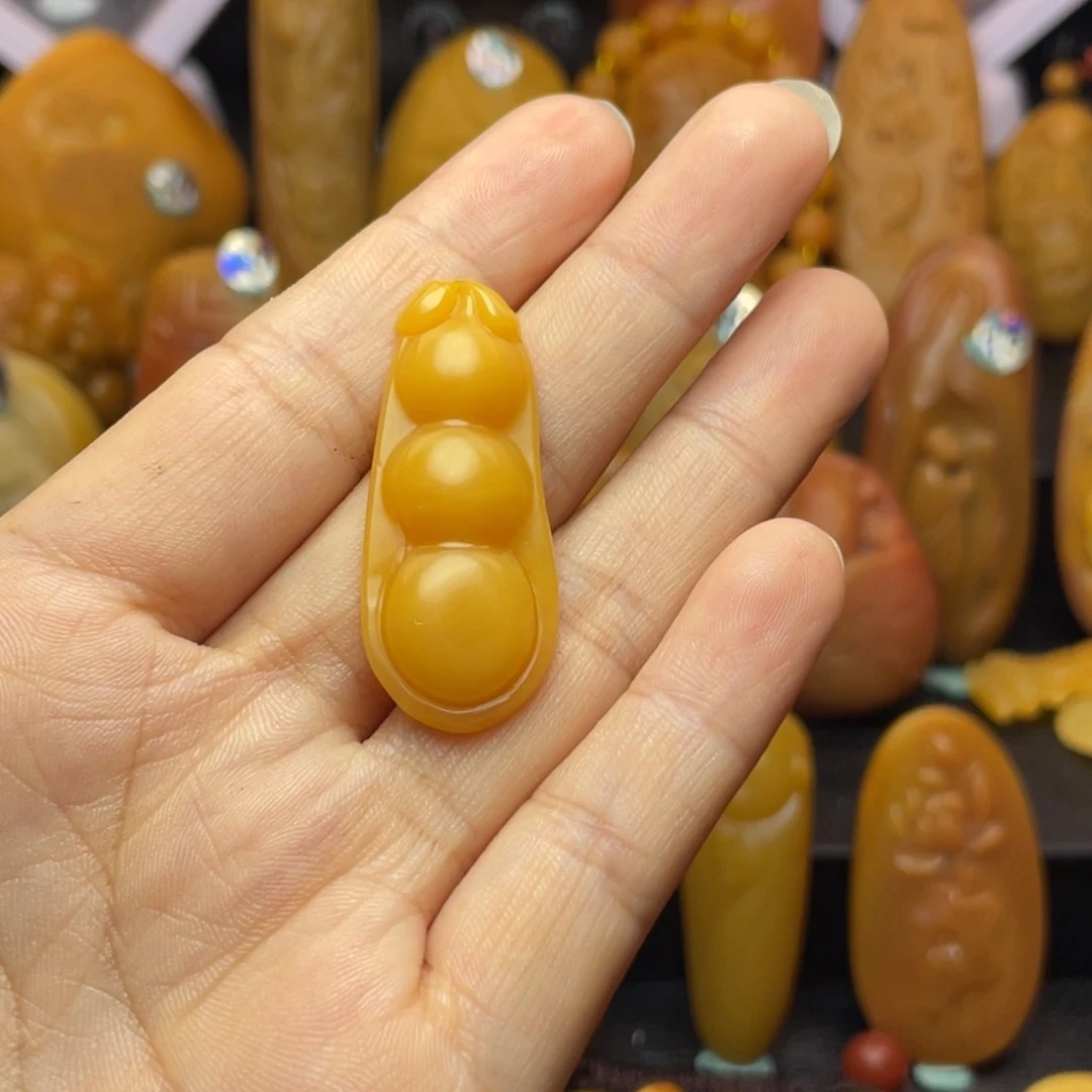 未镶嵌挂件石英质玉人****桑