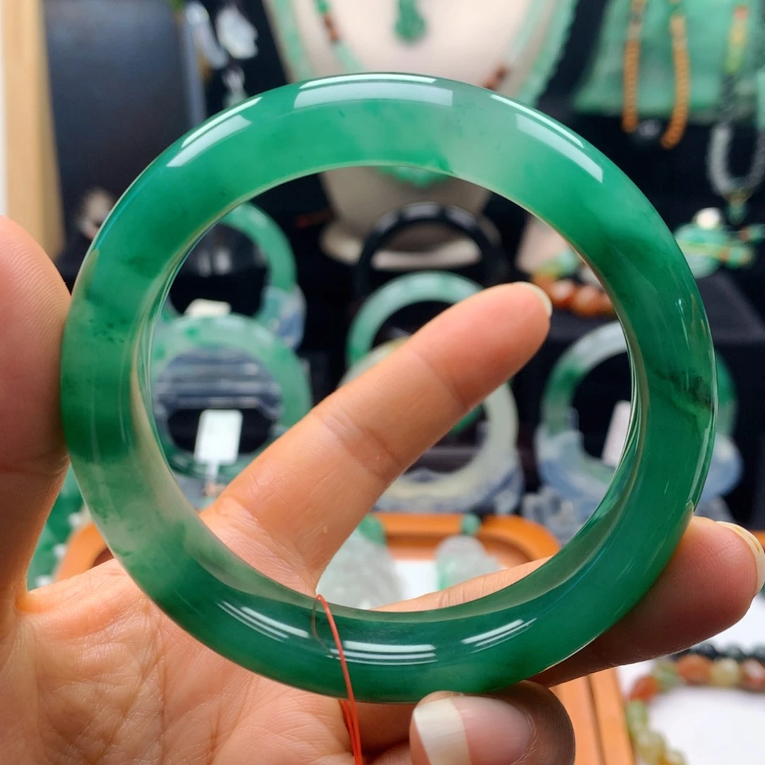 未镶嵌手镯石英质玉