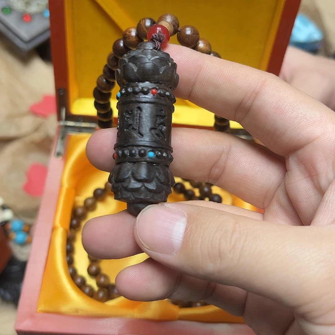 大叶紫檀（黑酸枝木类）