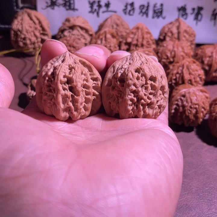 文玩核桃把件野牛39