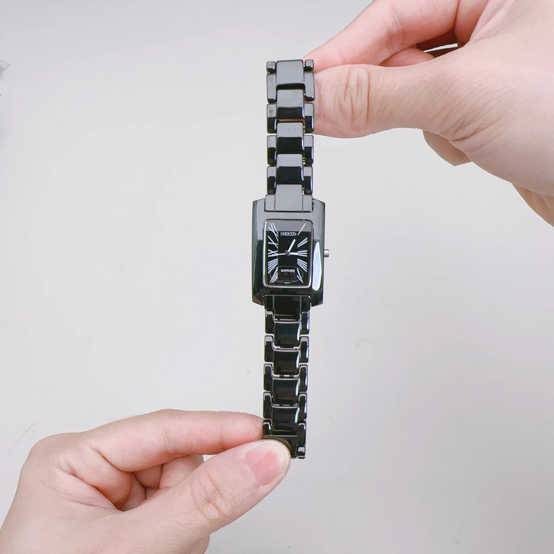 耐尔斯顿手表女陶瓷方盘气质日历防水进口石英机芯撤柜少量库存