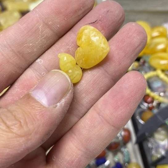 未镶嵌蜜蜡裸石吊坠