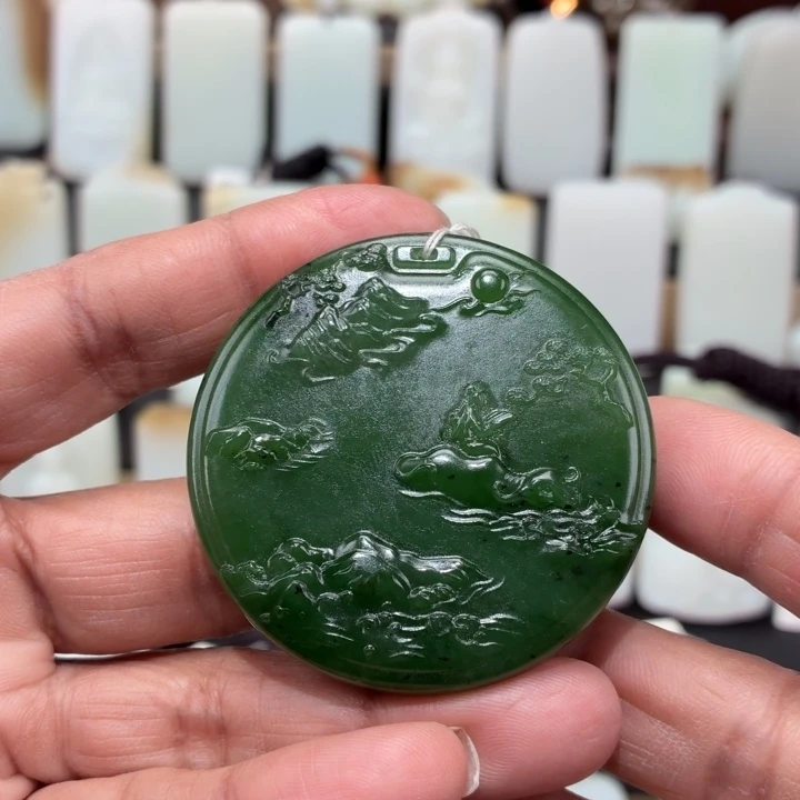 和田玉未镶嵌颈饰