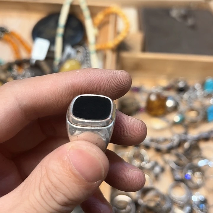名仁中古欢迎大家蘇*