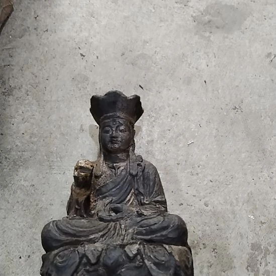 黑色的装饰品的摆件