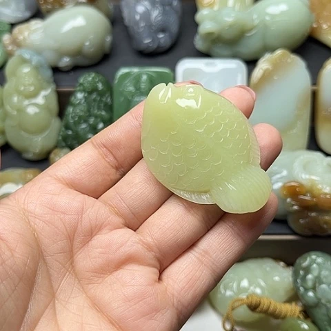 颈饰未镶嵌和田玉沐**尚