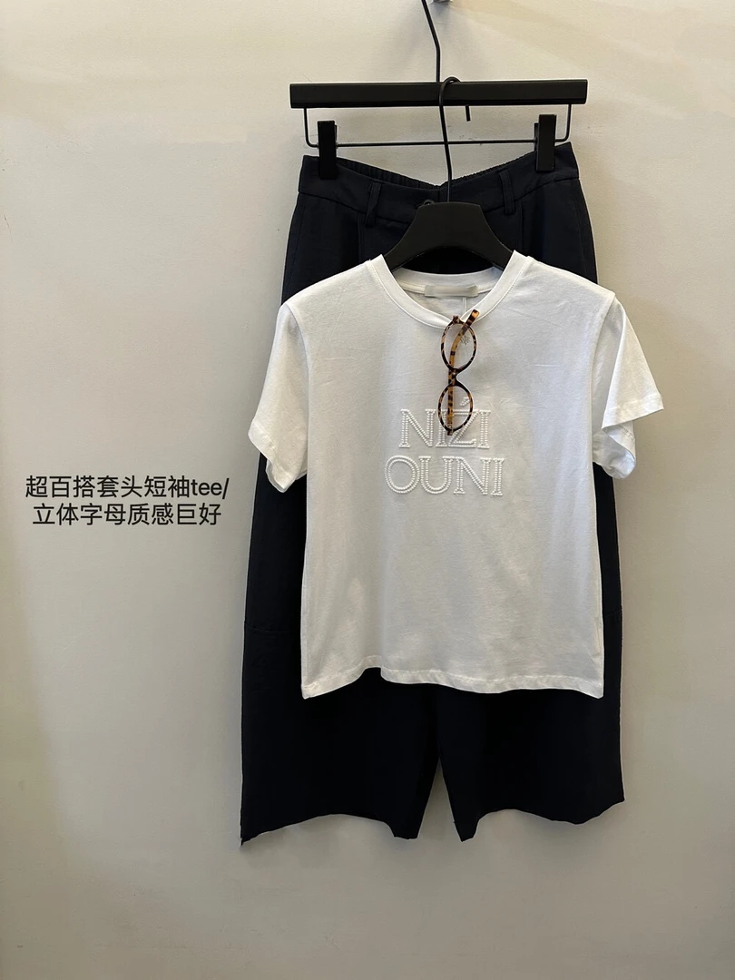 RONG.ER超百搭套头短袖tee/立体字母T