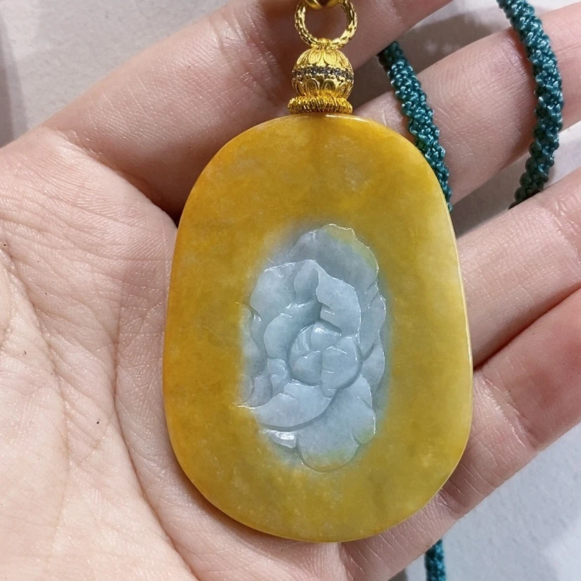 【闪购商品】翡翠未镶嵌颈饰