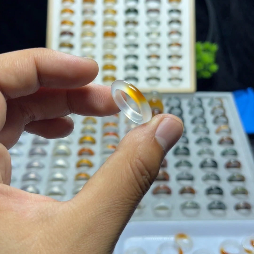 玛瑙/玉髓戒指未镶嵌凉*?