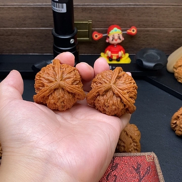 小***爸把件文玩核桃白奔