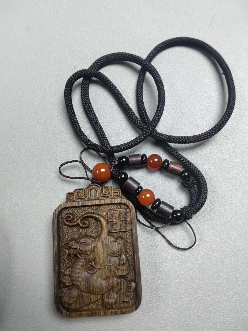 沉香手串越南富森红土层牌牌