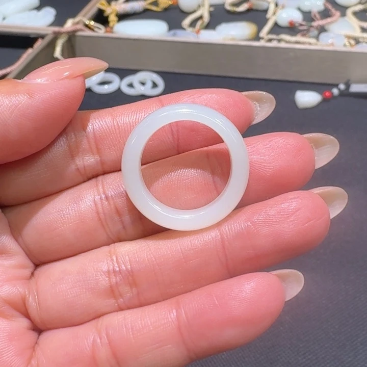 和田玉未镶嵌颈饰19