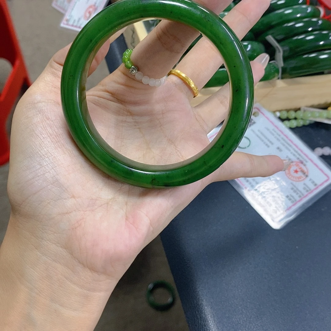 小***瑜未镶嵌手链和田玉