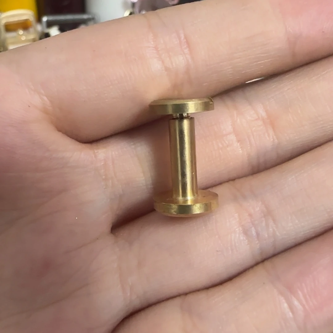 1.2高黄铜工字钉12元10个