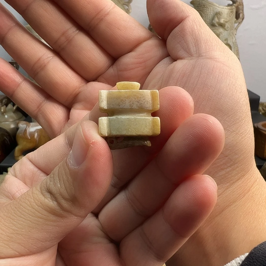 未镶嵌和田玉挂件