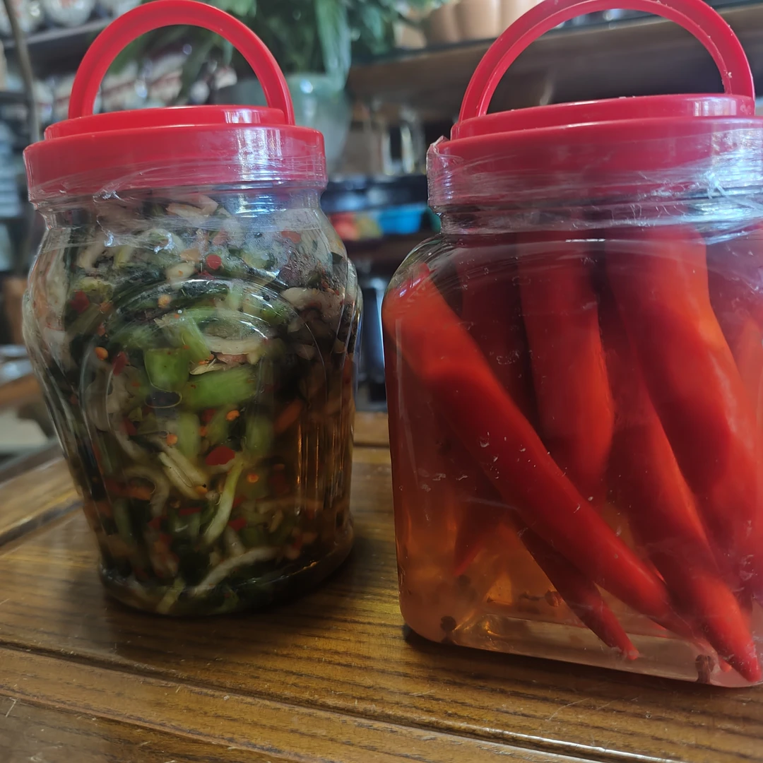大理洱源传统特产茈碧湖泡辣椒水腌菜本地一流货抖音爆品脆嫩多汁