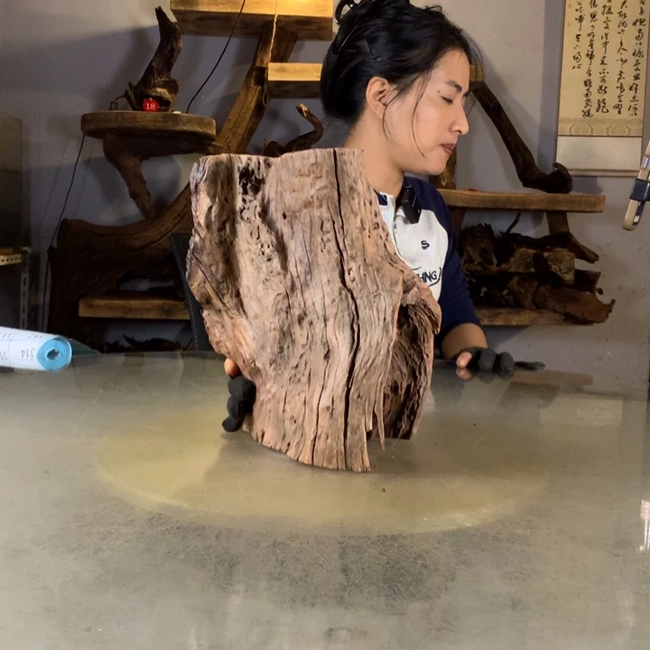 肖***肖天然云南紫柚木会黄水