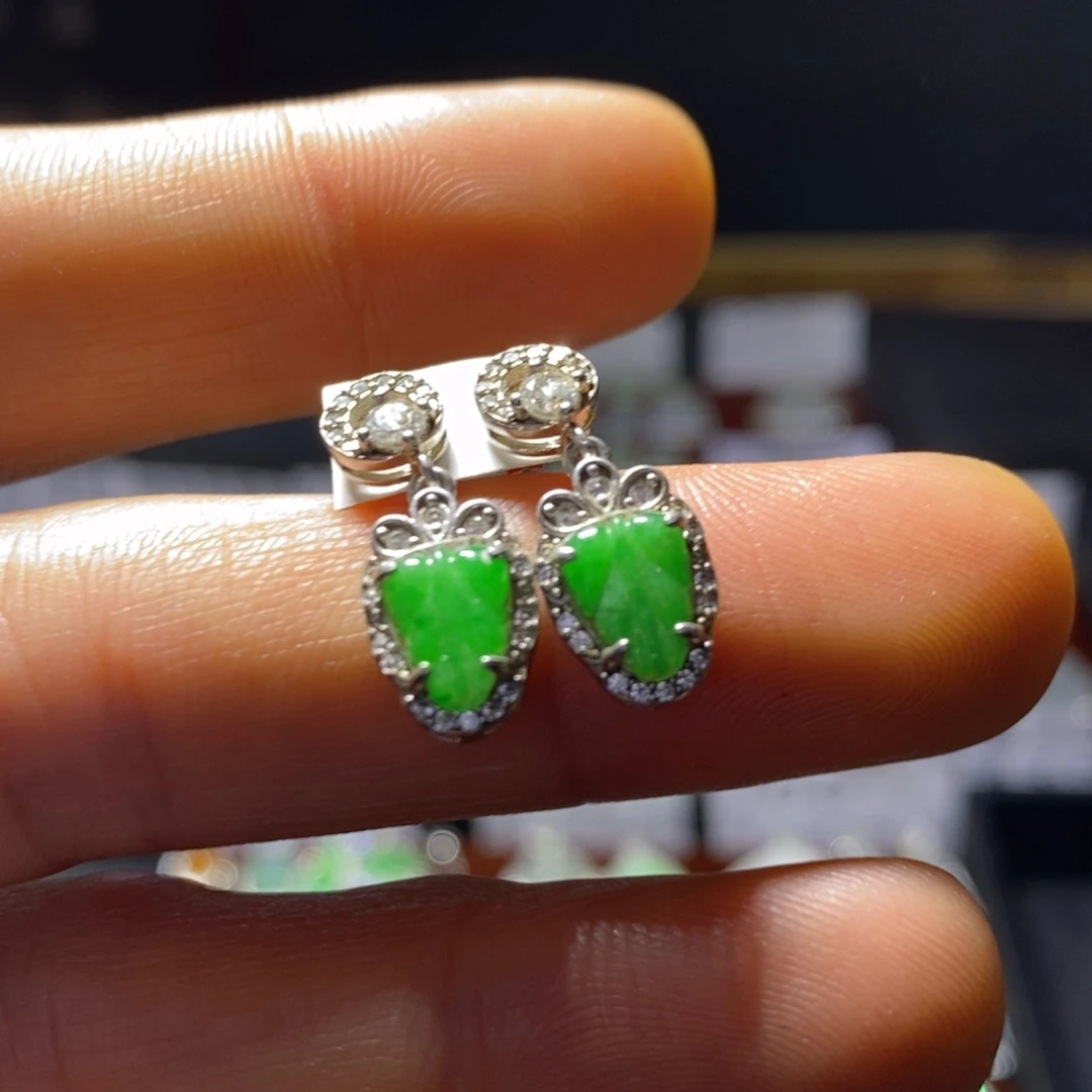 翡翠耳饰银S925镶嵌阳绿叶子耳钉