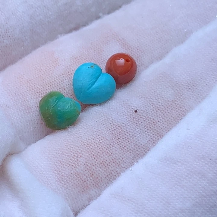 南红玛瑙未镶嵌珠宝奇石
