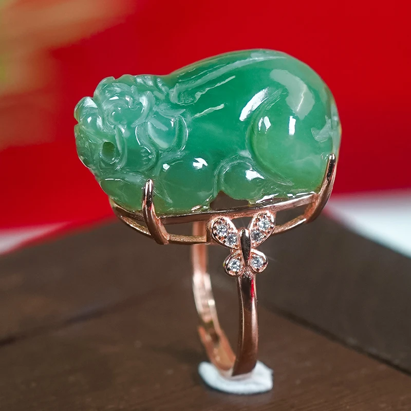 天然和田玉银镶嵌精致蝴蝶设计碧玉貔貅戒指