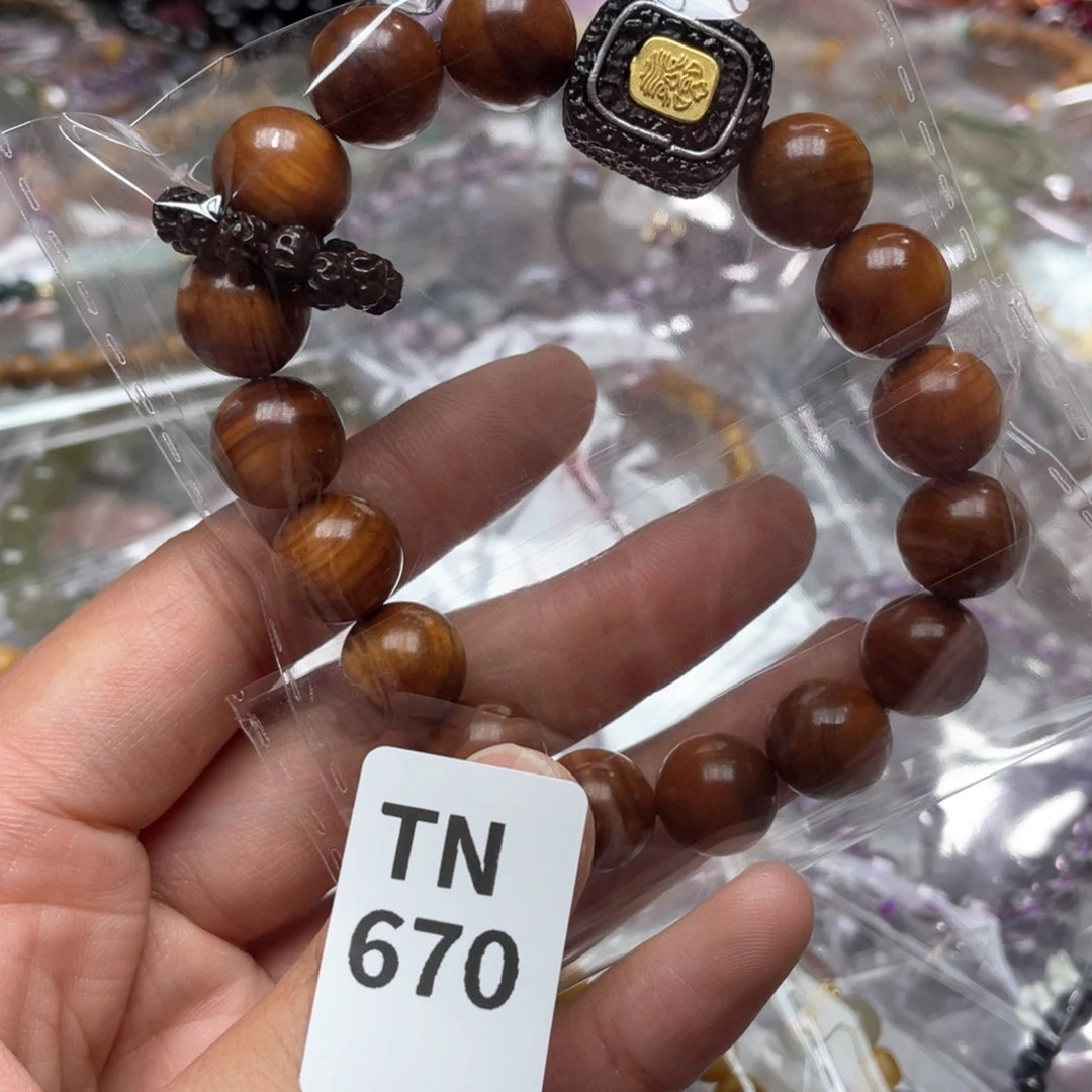 水晶多样性发一只未镶嵌