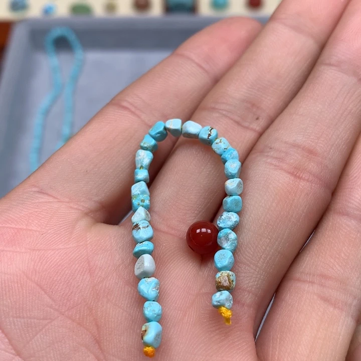 南红玛瑙配饰未镶嵌