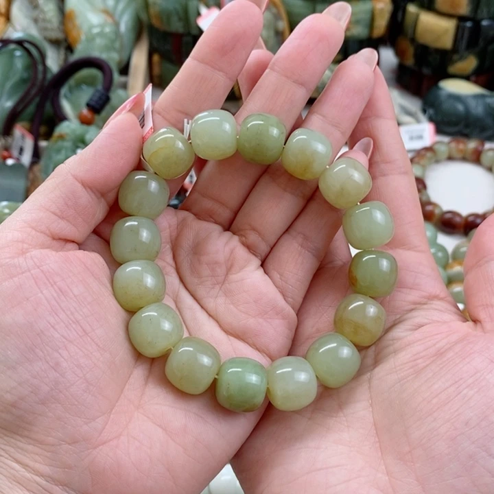 透闪石质玉手链未镶嵌