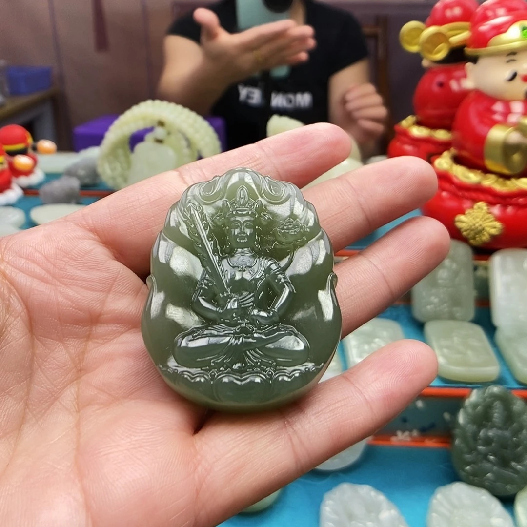 星***长和田玉未镶嵌颈饰
