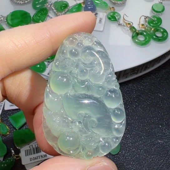 颈饰未镶嵌翡翠翡翠