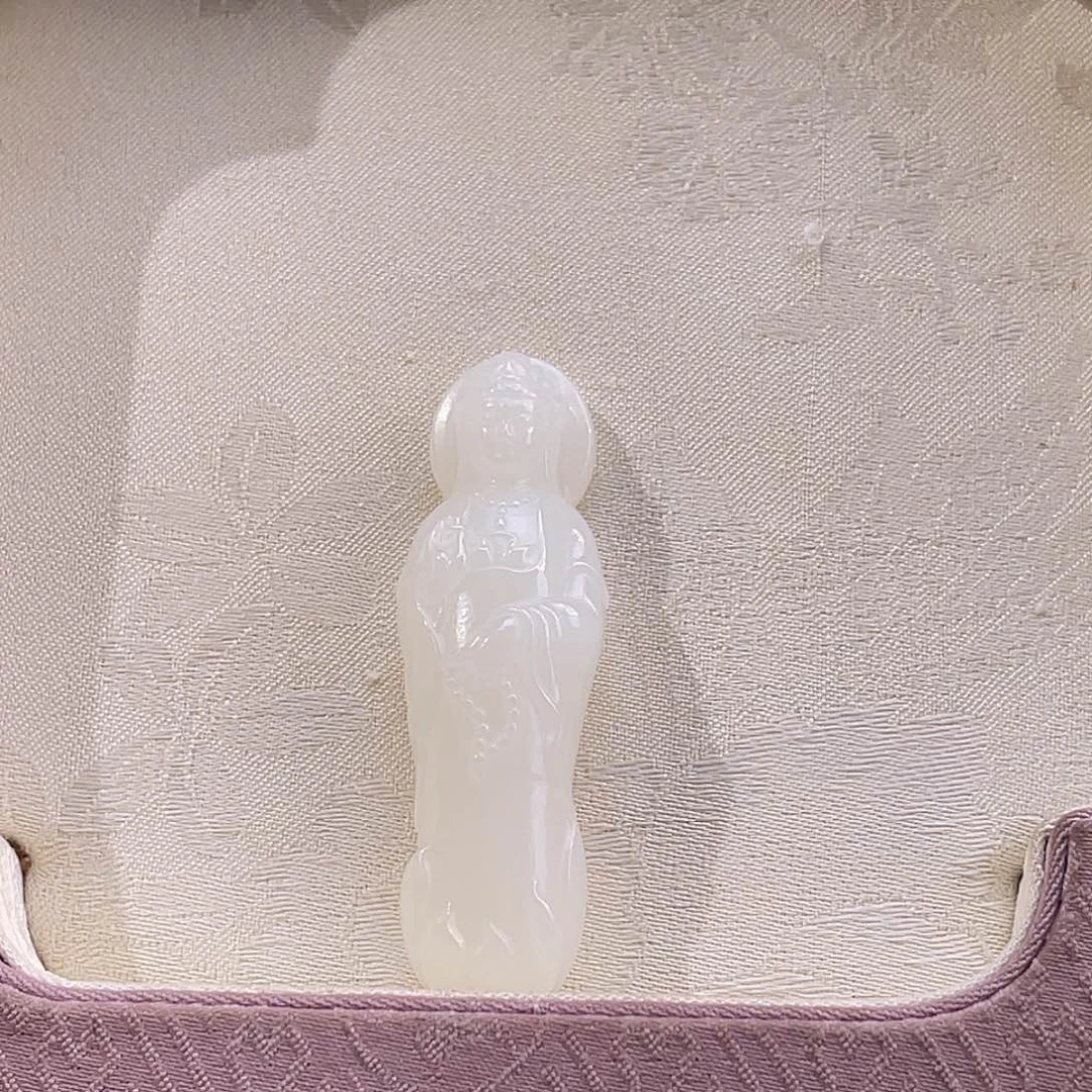 和田玉未镶嵌吊坠(不含链)大***?观音