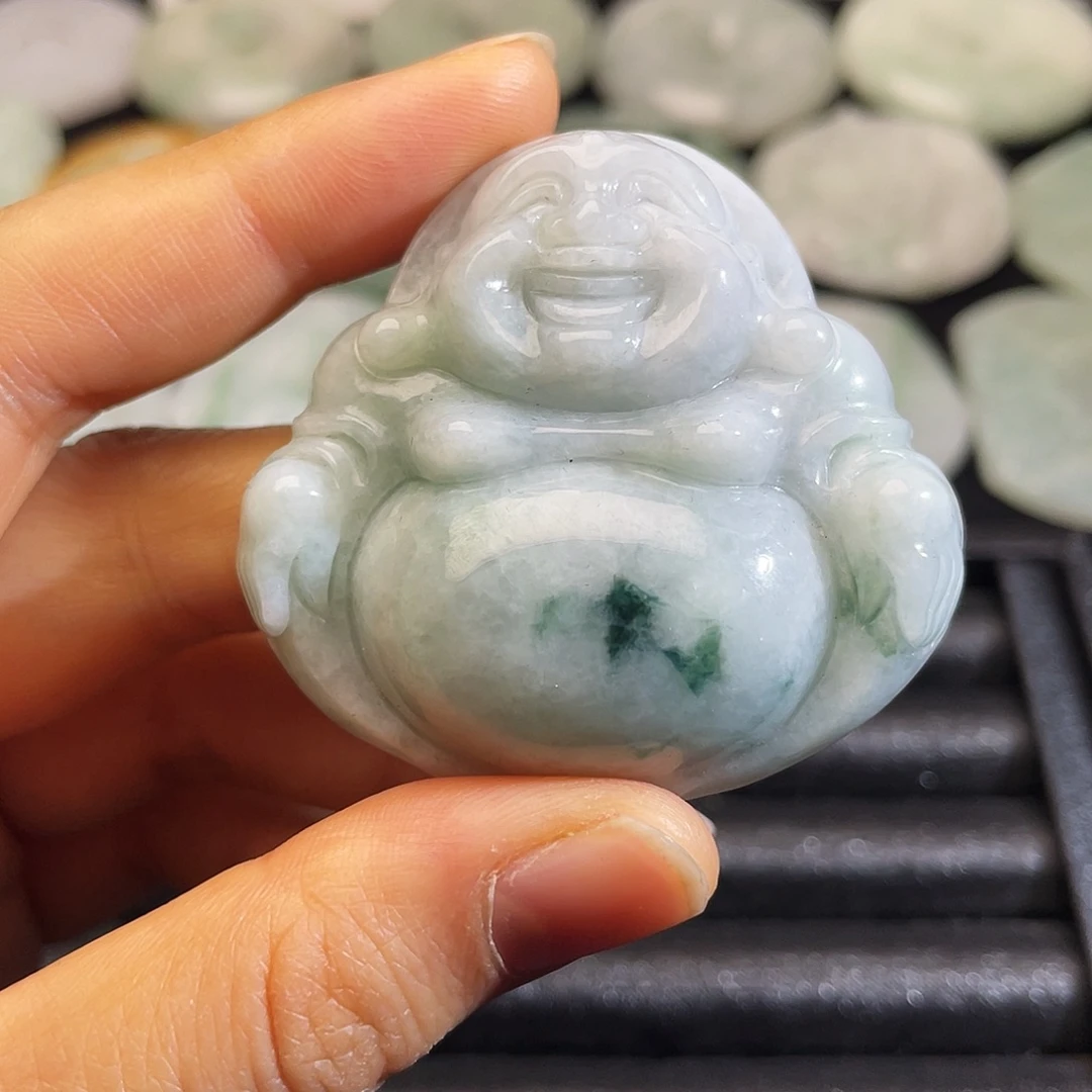 翡翠未镶嵌颈饰佛公