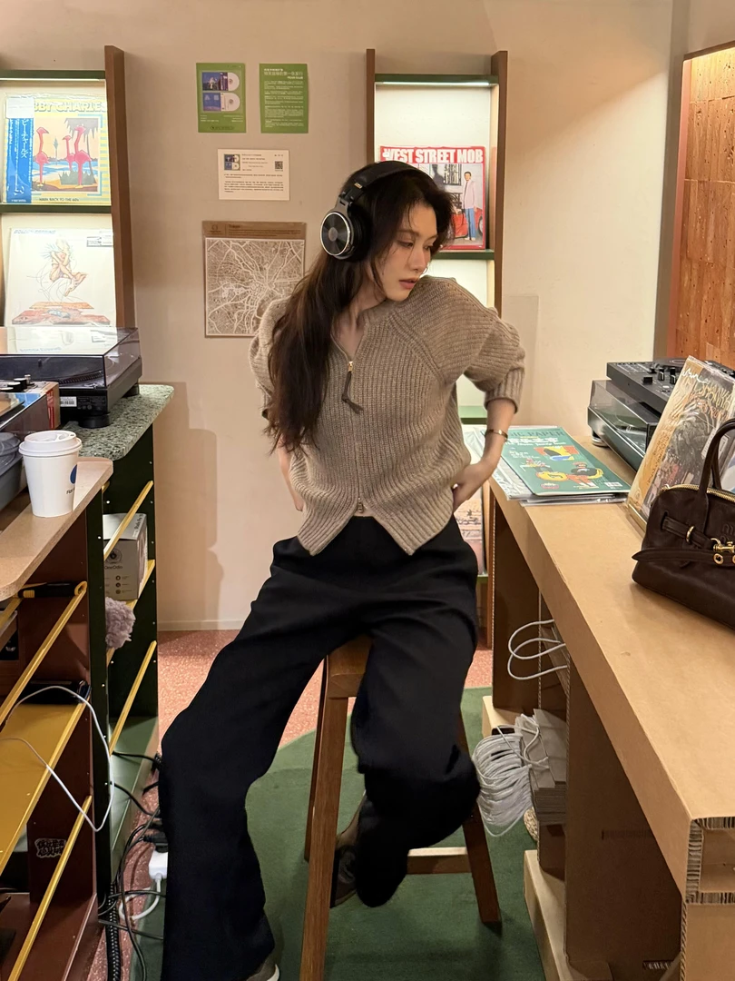 秋冬新款拍照必备衣服气质长袖开衫上衣慵懒针织开衫气质休闲裤子