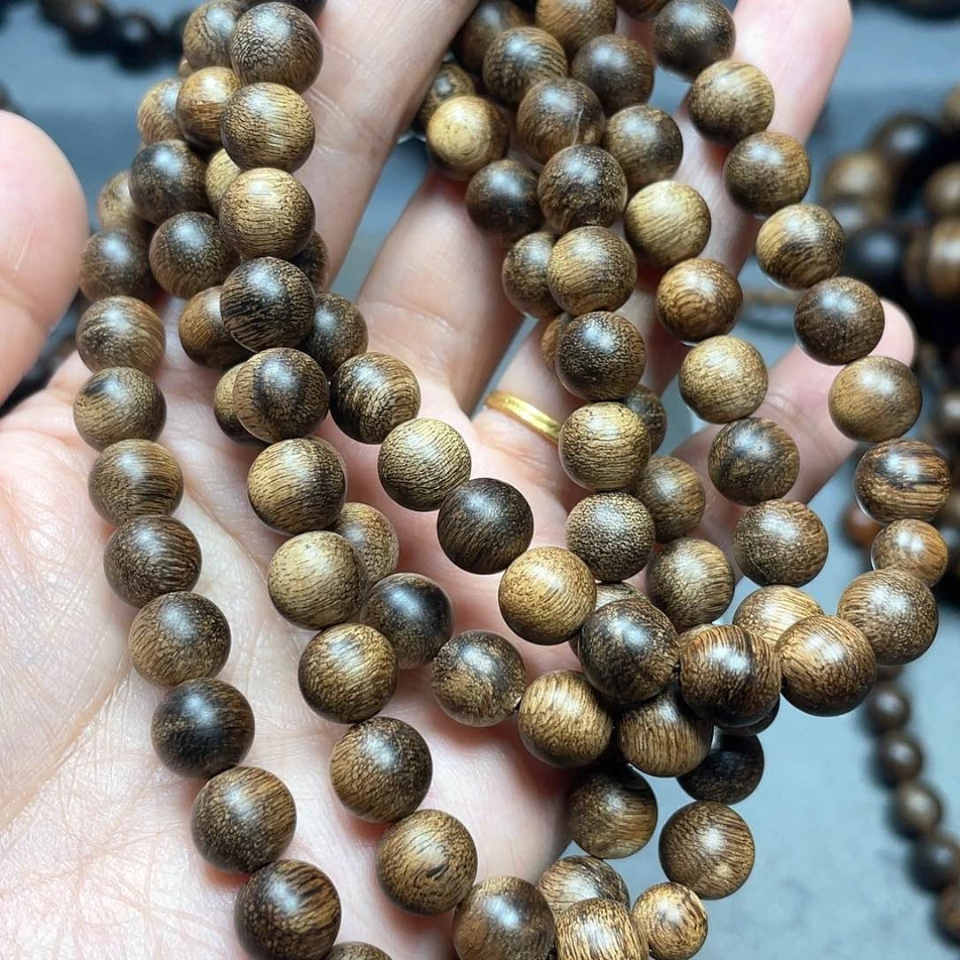 沉香手串白棋瘤疤0.8